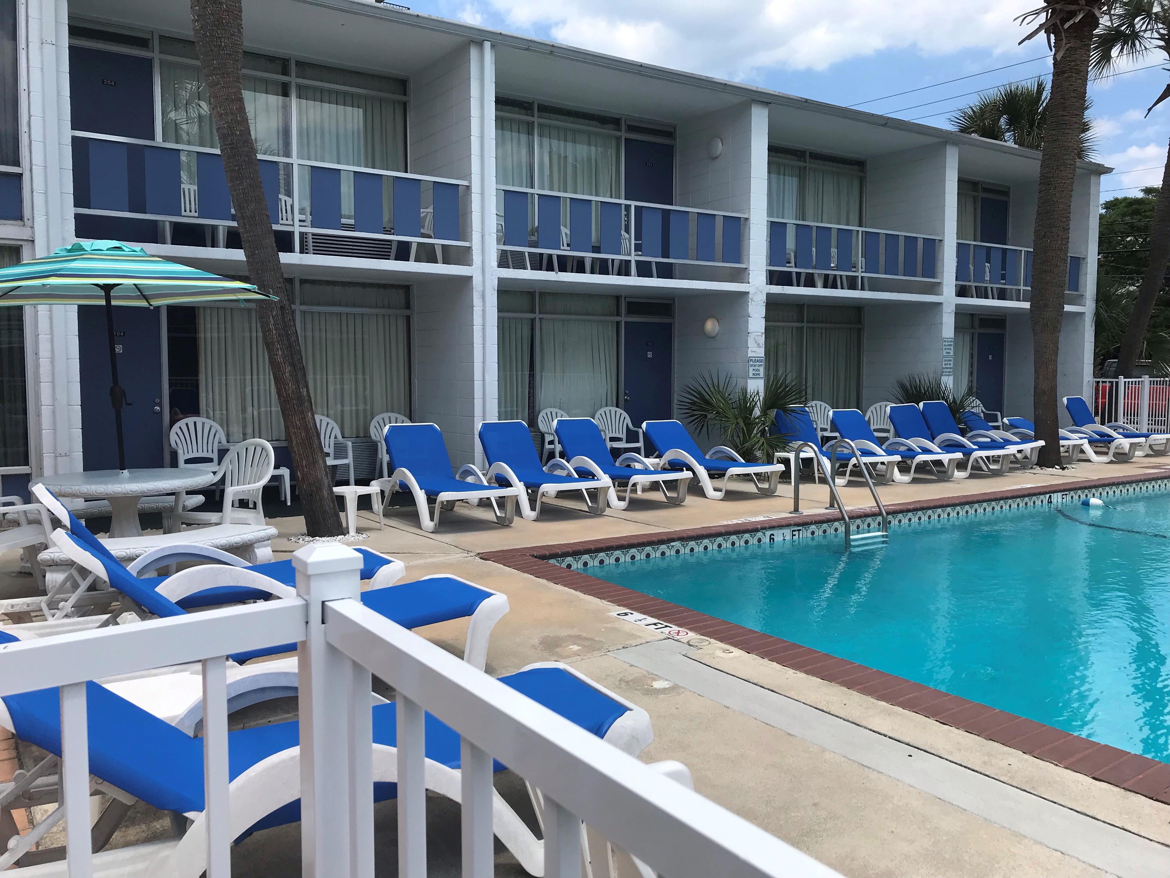 Hotel Shores 2*