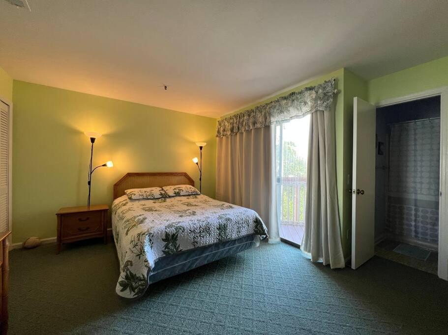Apartment Lovely 2-bedroom With Pool *