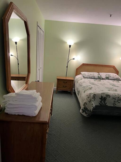 Lovely 2-bedroom With Pool Apartment