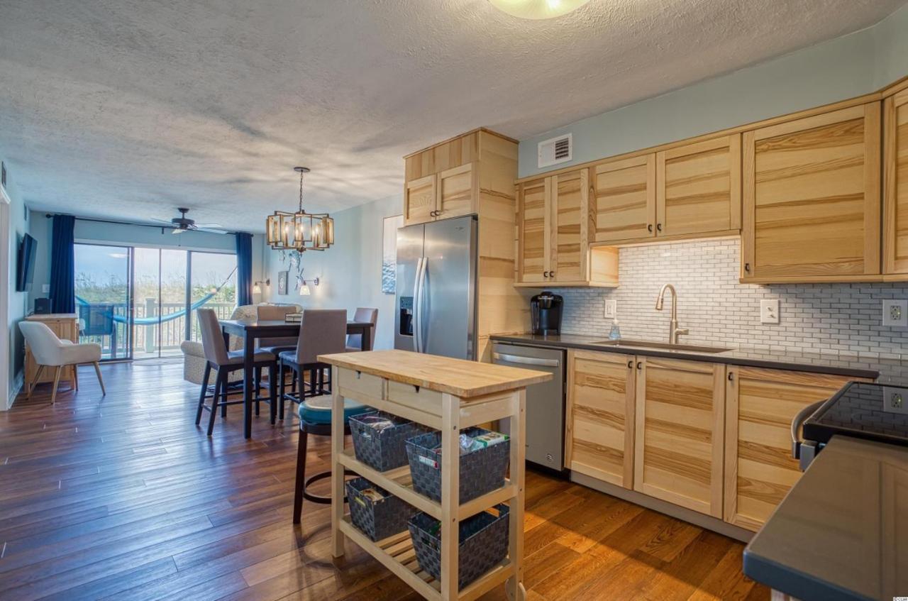 Beachfront Bliss: Oceanview With Pool In Cherry Grove Apartment