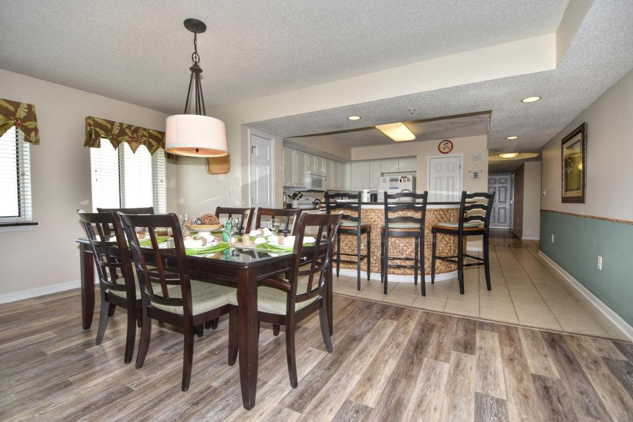 Apartment 3405 Yacht Club
