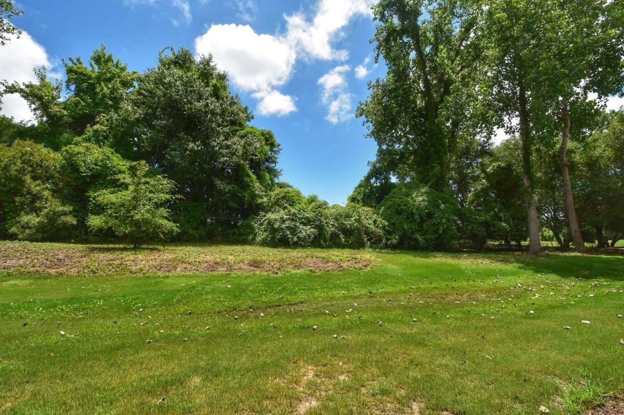 1612 Ironwood Apartment