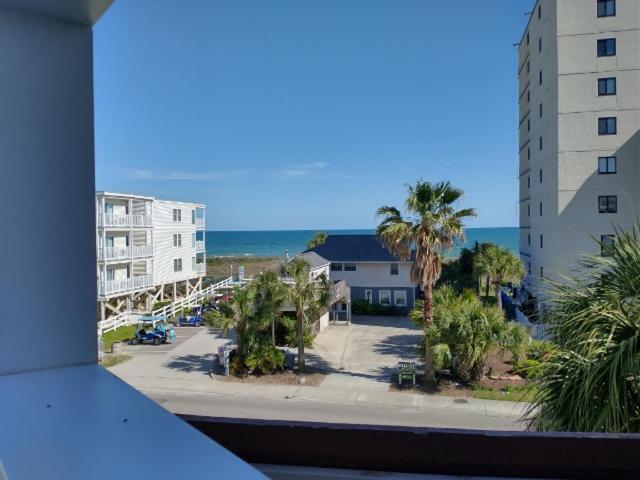 Lovely 2-bedroom With Pool * Myrtle Beach