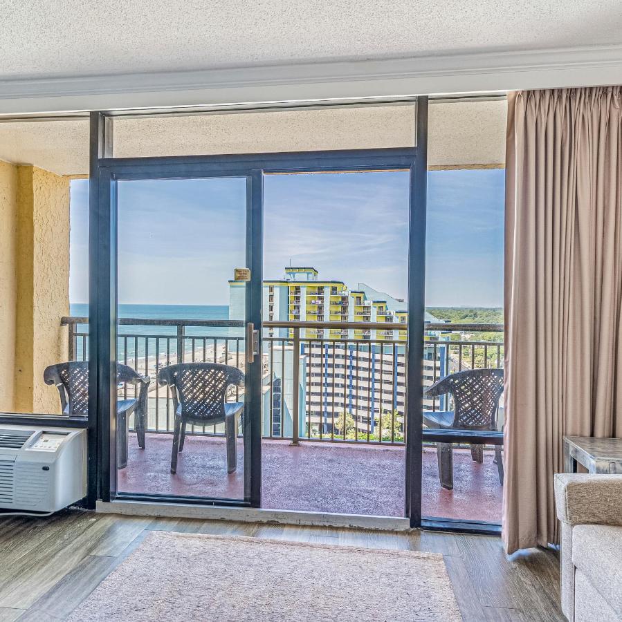 Soothing Oceanview Getaway -- Free Wi-fi & Free Parking, New Listing