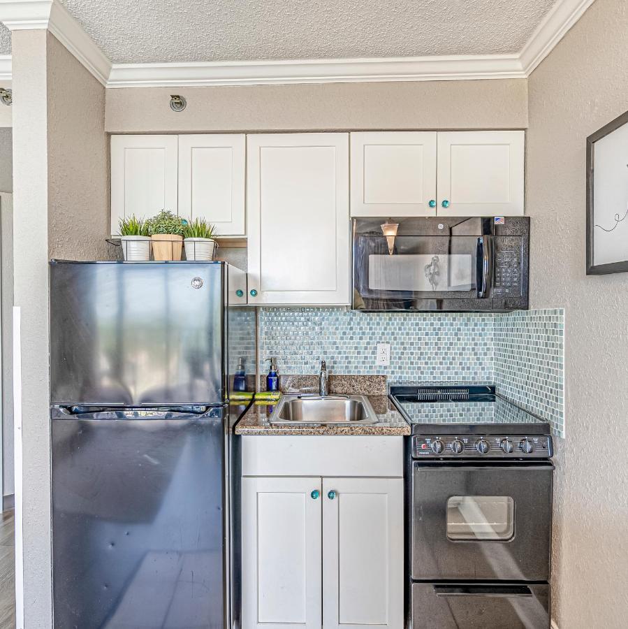 Soothing Oceanview Getaway -- Free Wi-fi & Free Parking, New Listing Myrtle Beach