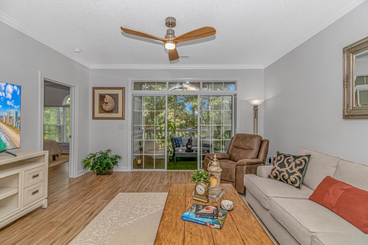Cypress Bend At Barefoot: Two-bedroom With Barefoot Landing Views Holiday home Myrtle Beach