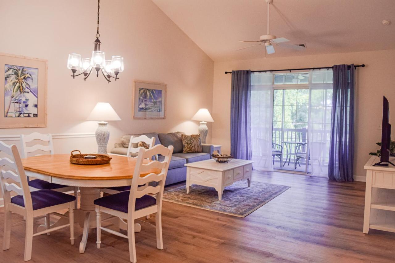 Barefoot 2-bedroom With A Pool *