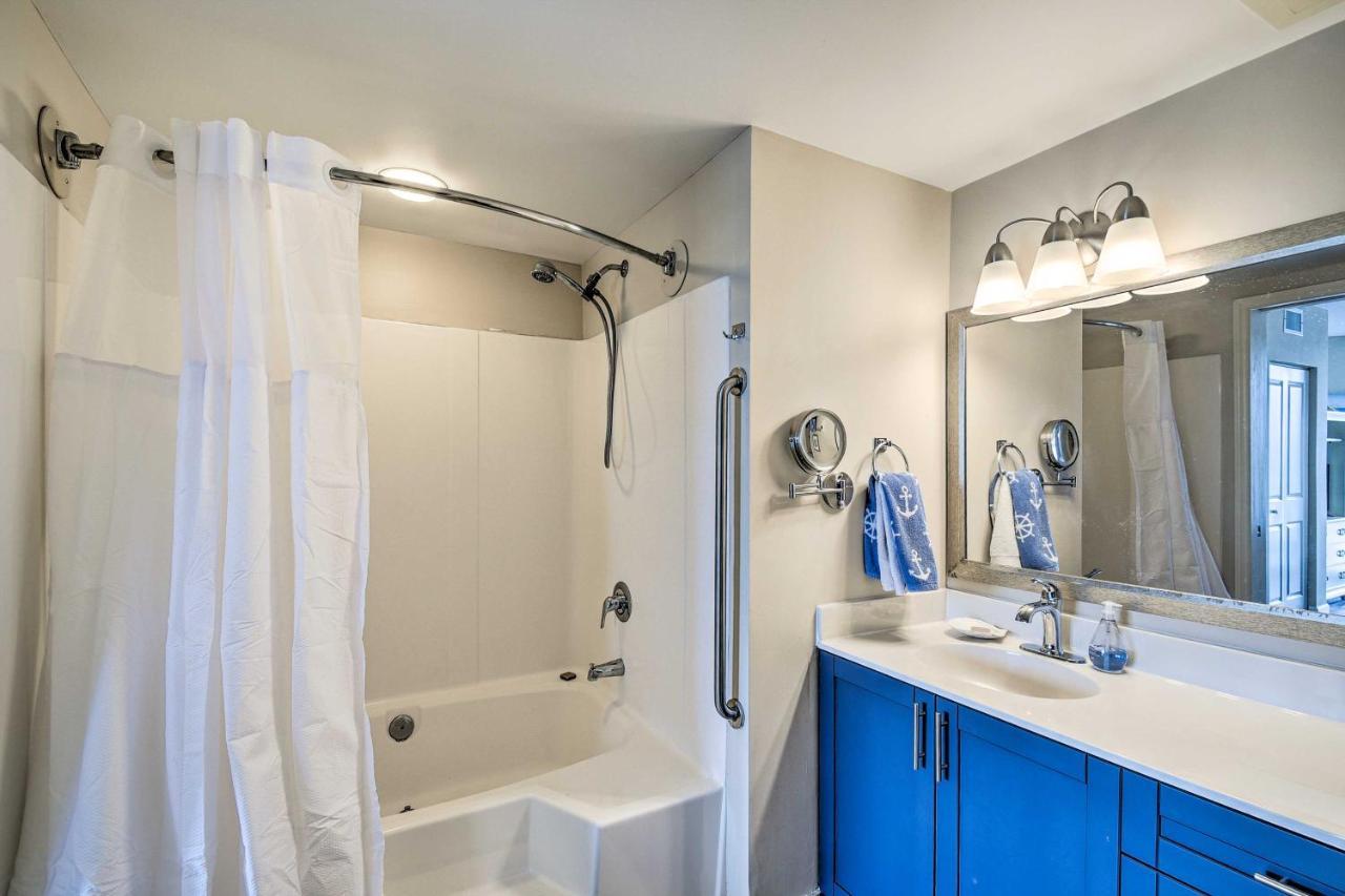 Apartment Harbourgate Waterfront With Pool! *