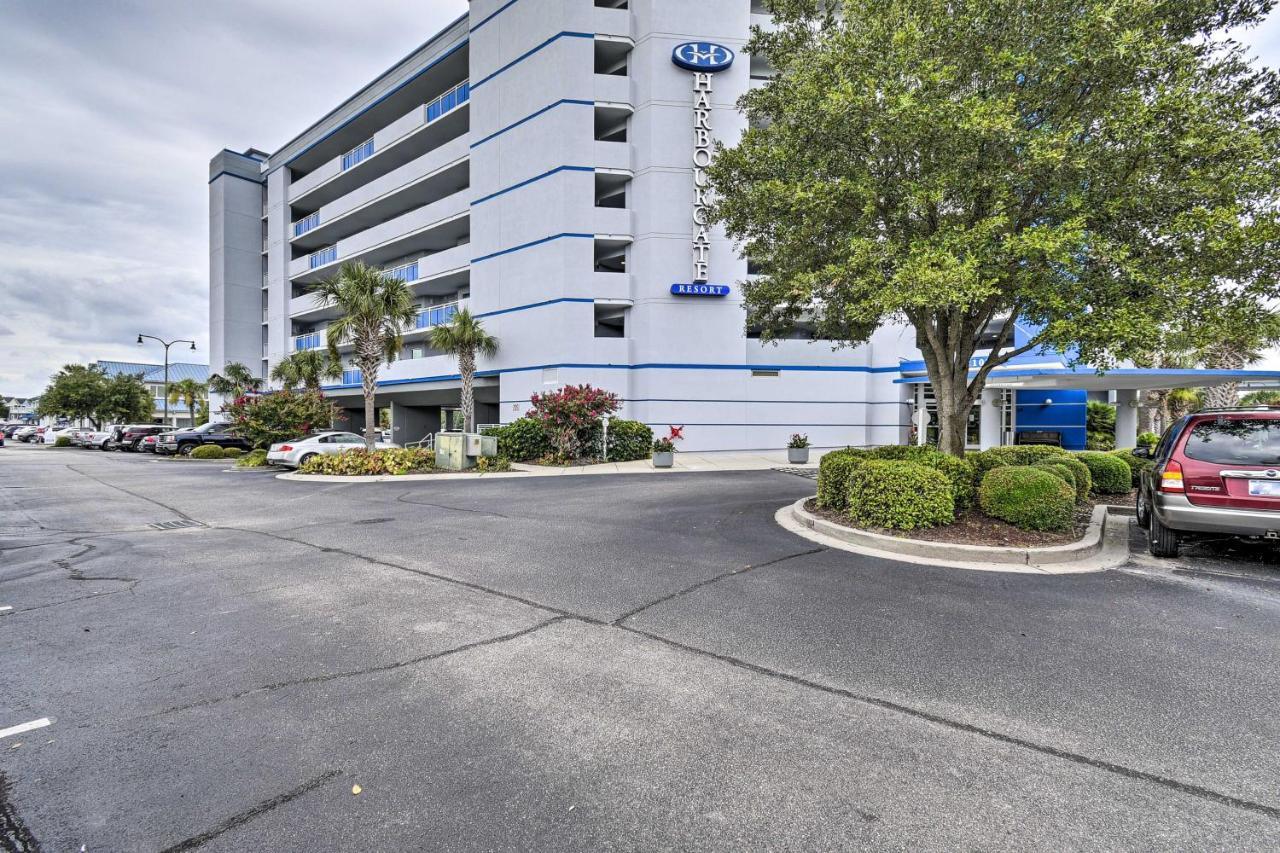 Harbourgate Waterfront With Pool! Apartment