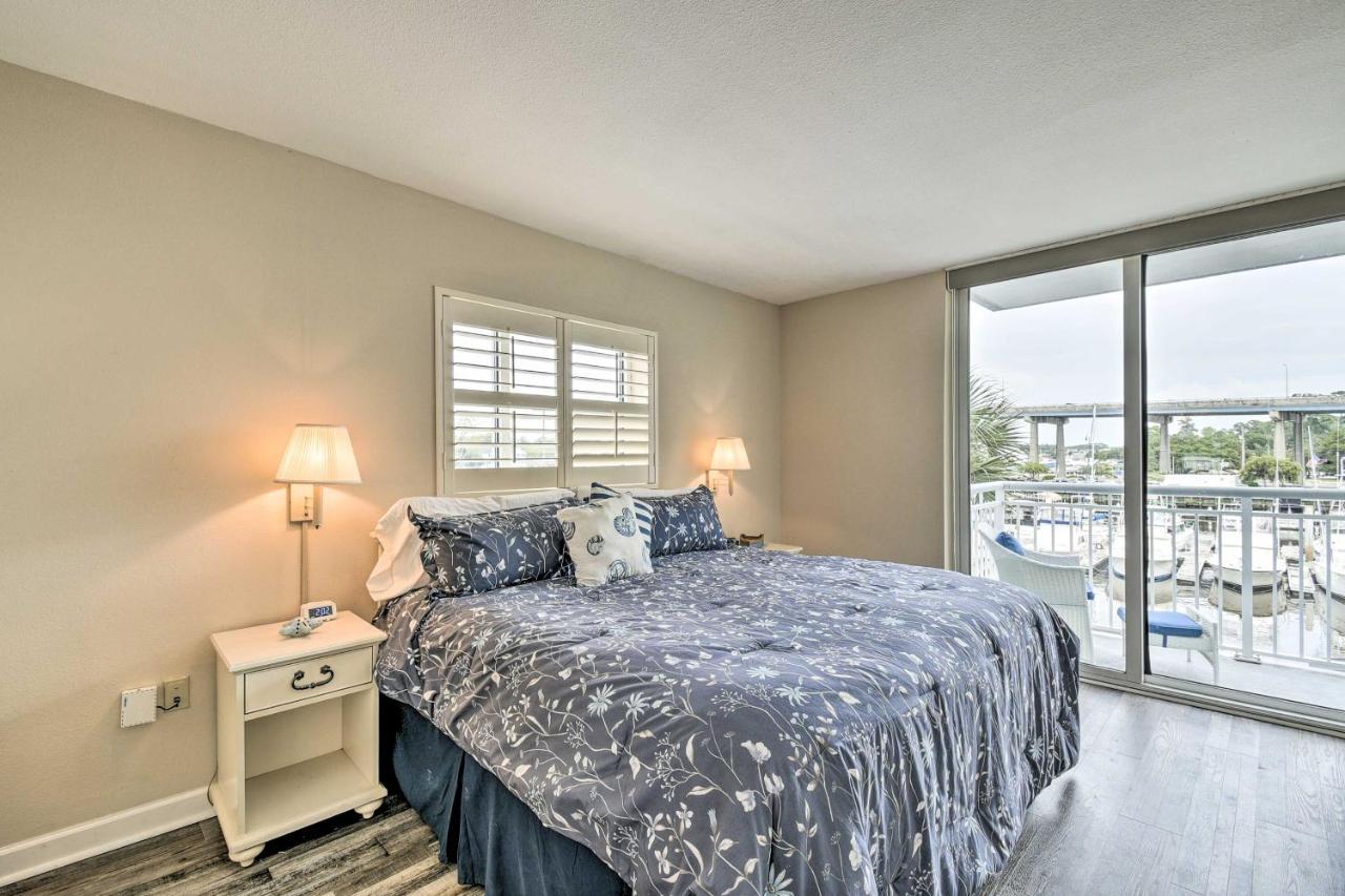 Apartment Harbourgate Waterfront With Pool!