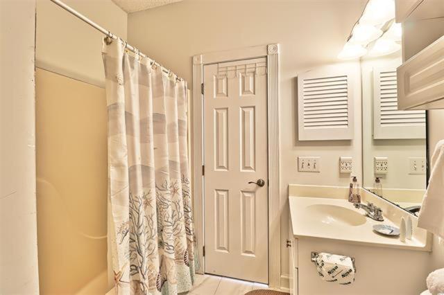 Apartment Arrowhead At Riverwalk-golf, Close To Beaches. Location! Myrtle Beach