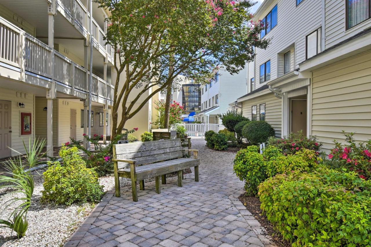 Holiday home Myrtle Townhome Steps To Ocean Waves! *