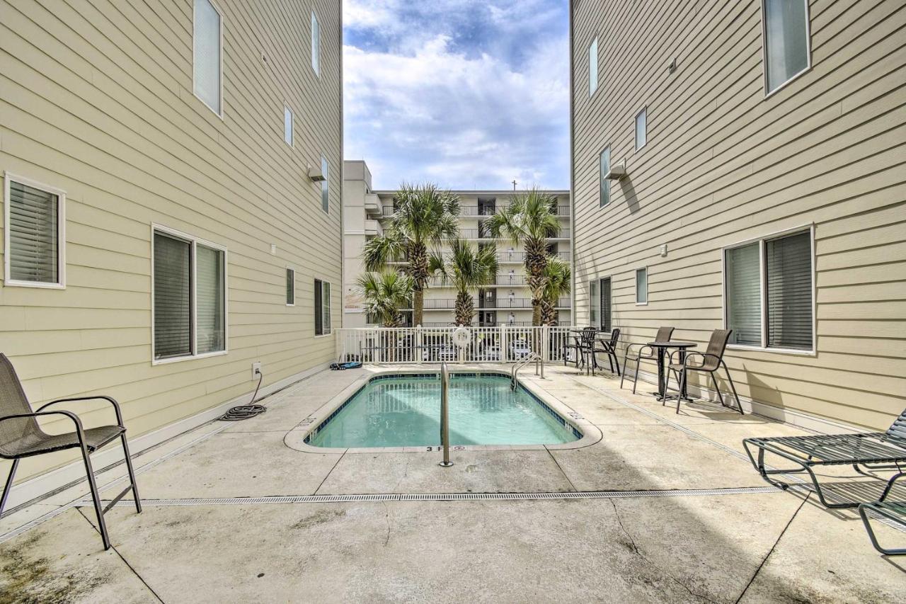 Roomy North Myrtle Condo, Walk To Myrtle Beach