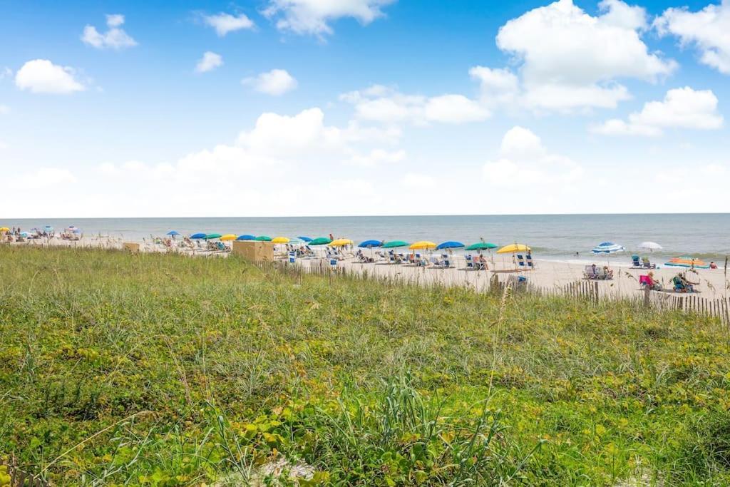 Oceanfront 3br/2ba, Ocean Reef, Waterpark Holiday home
