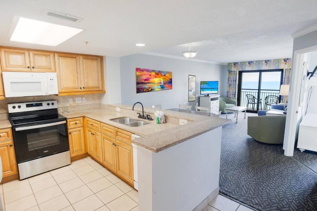 Oceanfront 3br/2ba, Ocean Reef, Waterpark *