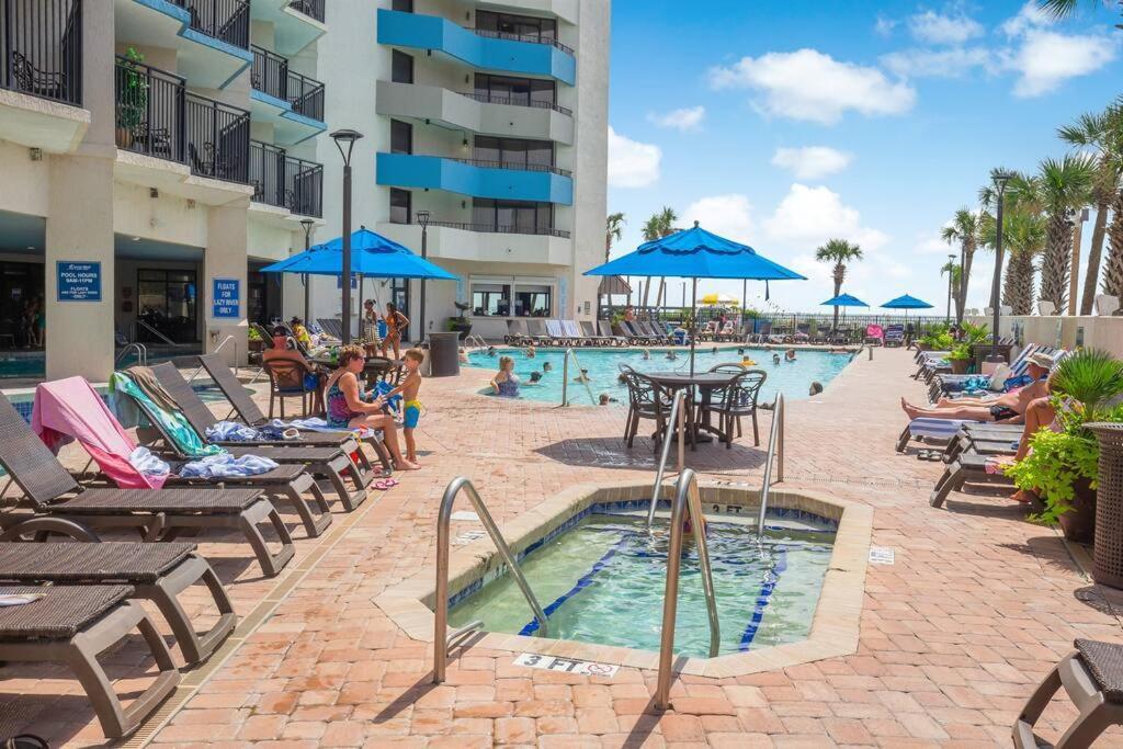 Oceanfront 3br/2ba, Ocean Reef, Waterpark Holiday home