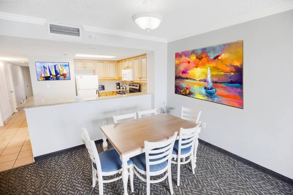 Oceanfront 3br/2ba, Ocean Reef, Waterpark Holiday home