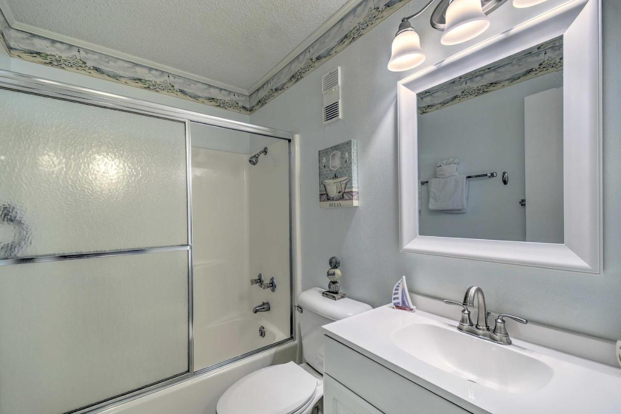 North Myrtle With Private Balcony! Apartment