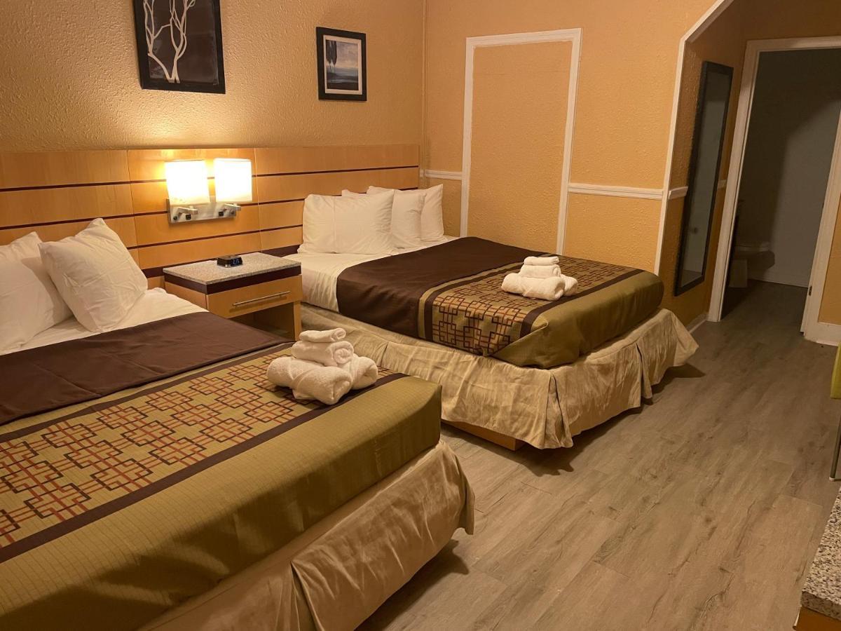Sunburst Hotel