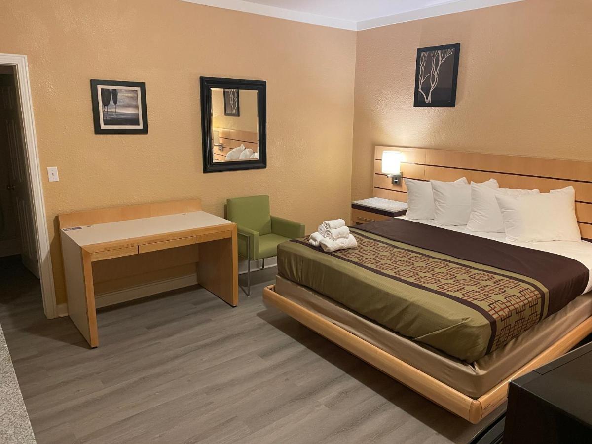 Hotel Sunburst