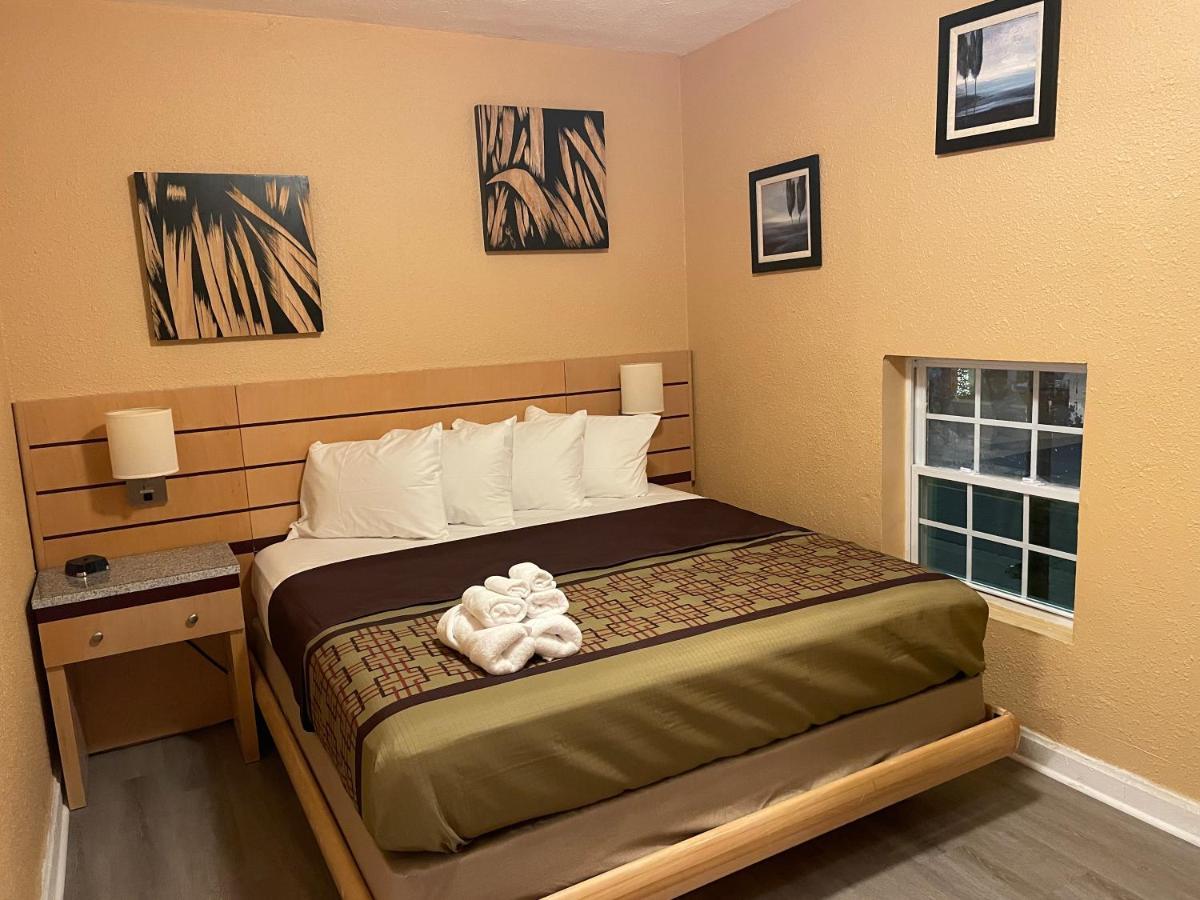 Hotel Sunburst