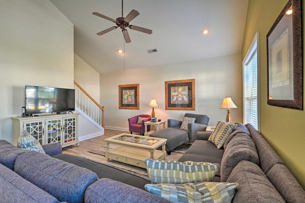 Spacious Family Retreat With Amenities! Holiday home Myrtle Beach