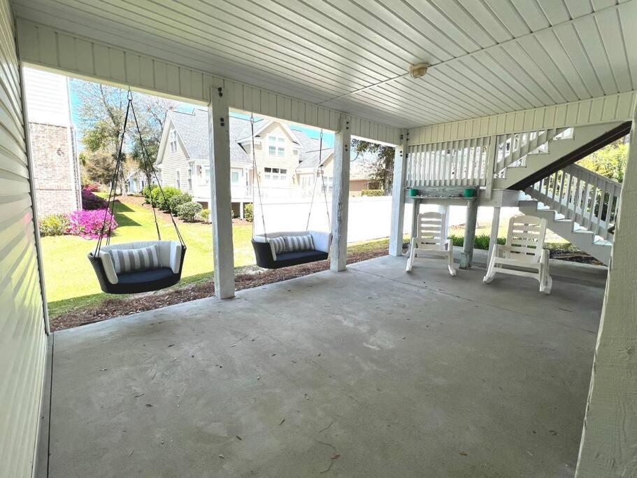 Walk To The Beach-sleeps 10 And Golfcart