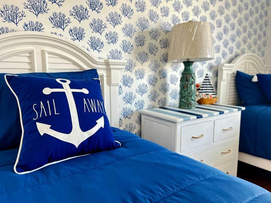 Walk To The Beach-sleeps 10 And Golfcart Holiday home Myrtle Beach