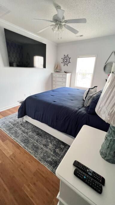 Walk To The Beach-sleeps 10 And Golfcart Holiday home Myrtle Beach