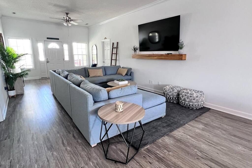 Holiday home Walk To The Beach-sleeps 10 And Golfcart *