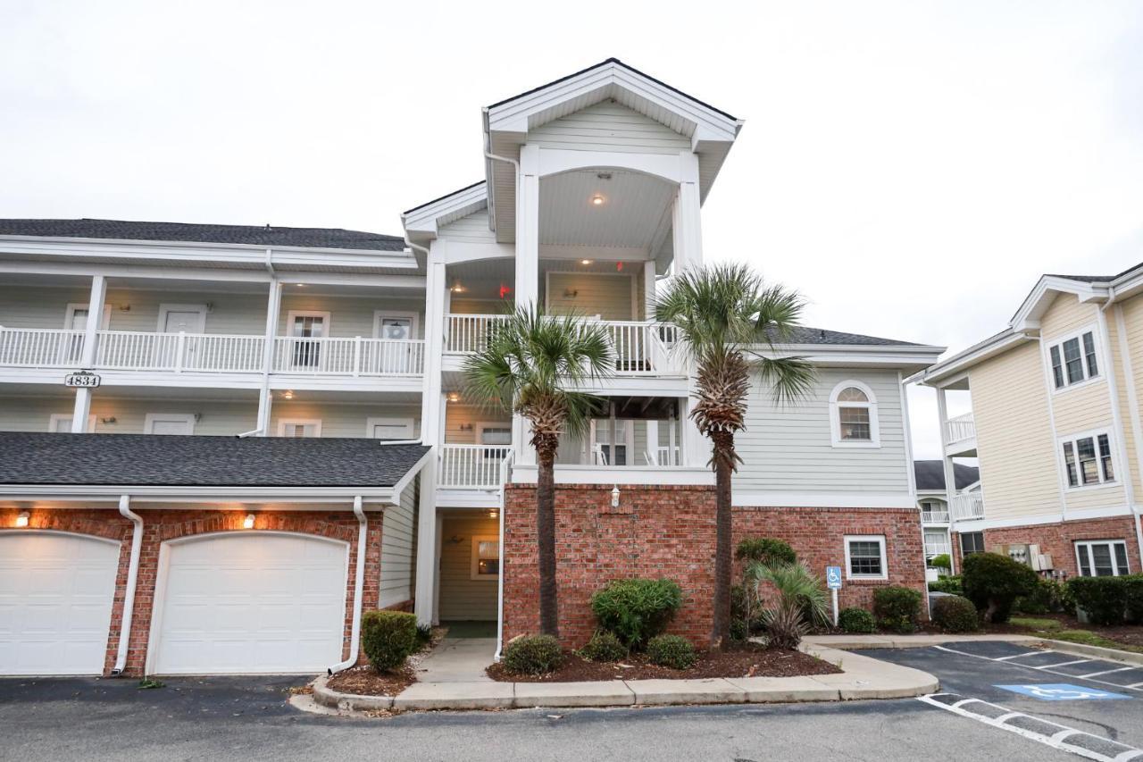 Stunning On Golf Course Near Broadway At The Beach *