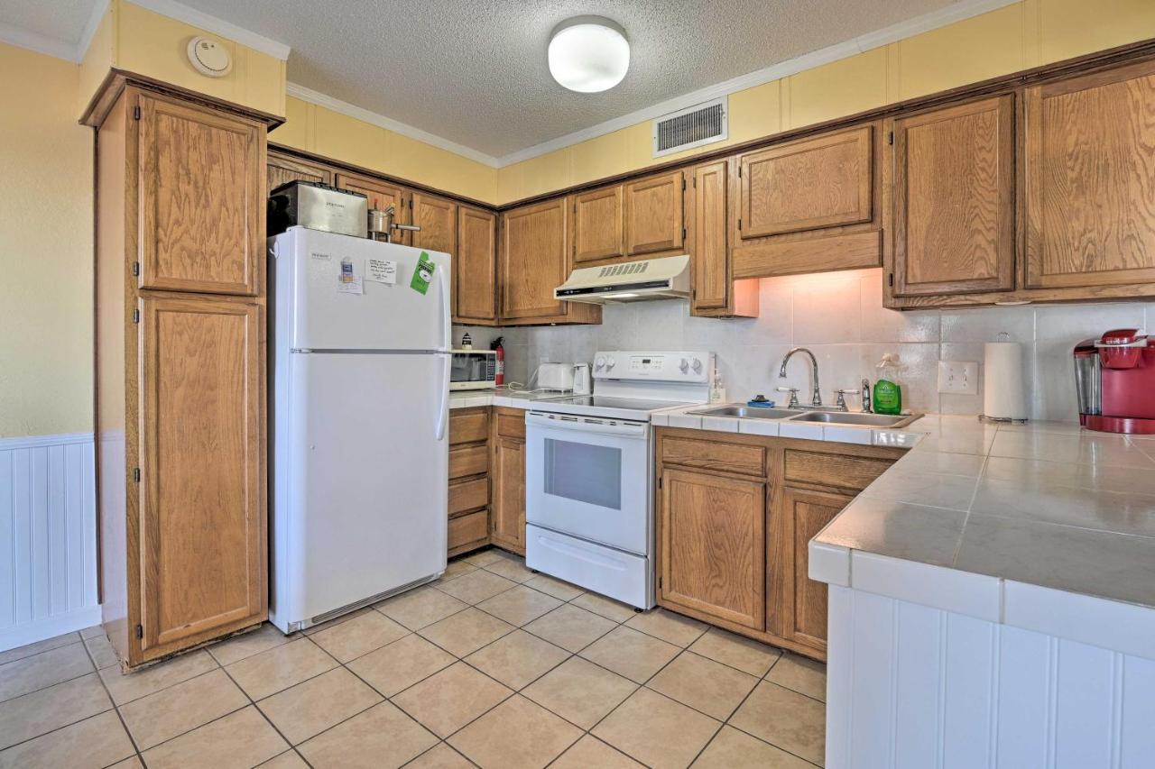 South Myrtle With Balcony - Walk To The Beach! *