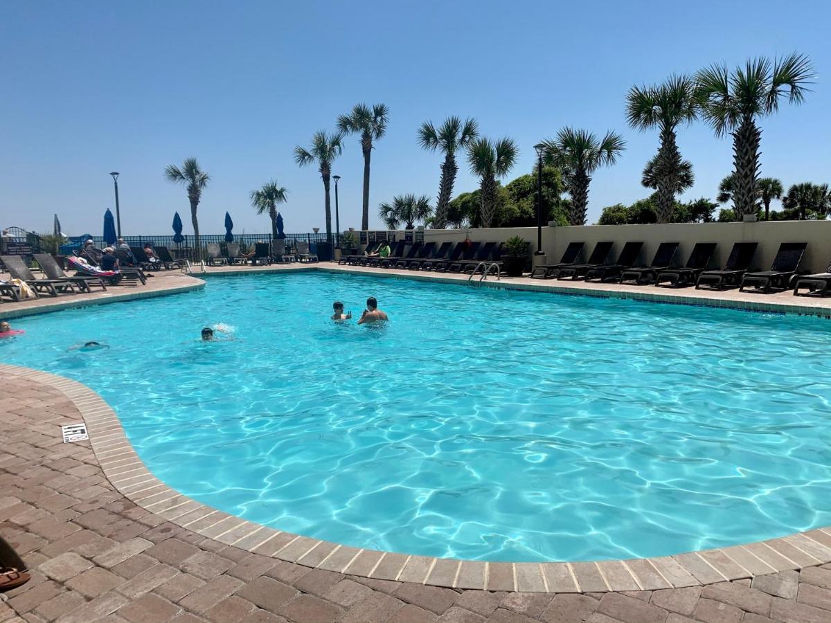 Sea La Vie Oceanfront Apartment