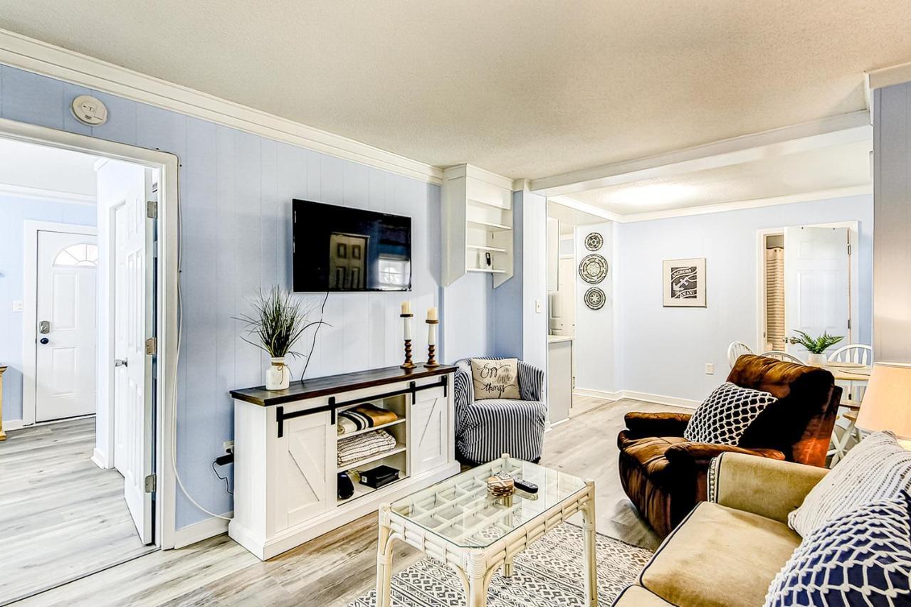 North Myrtle Getaway Apartment