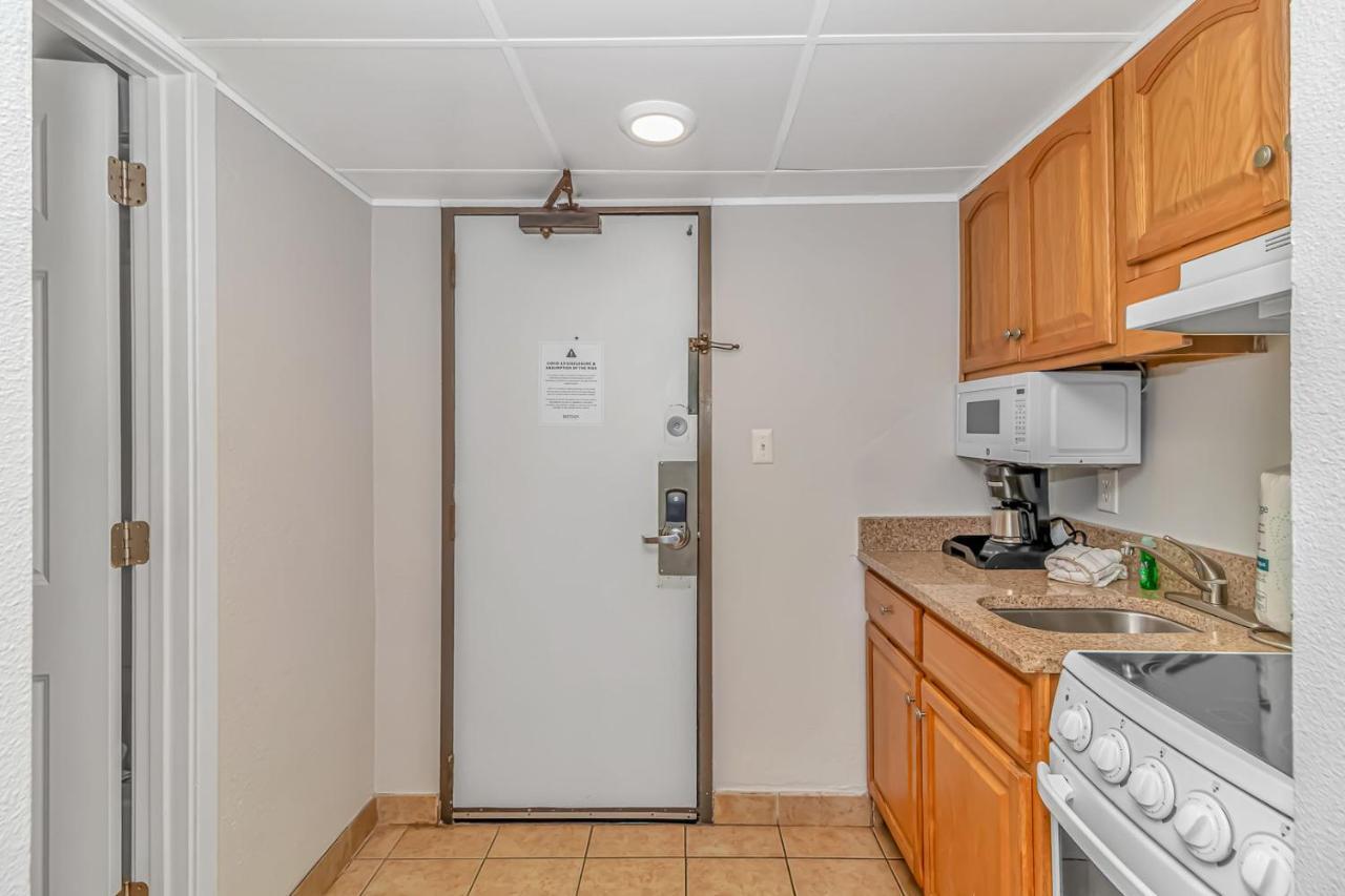 Holiday home Ocean Reef - Direct Oceanfront - Nicely Updated! Perfect For 2-4 Guests! Unit 303