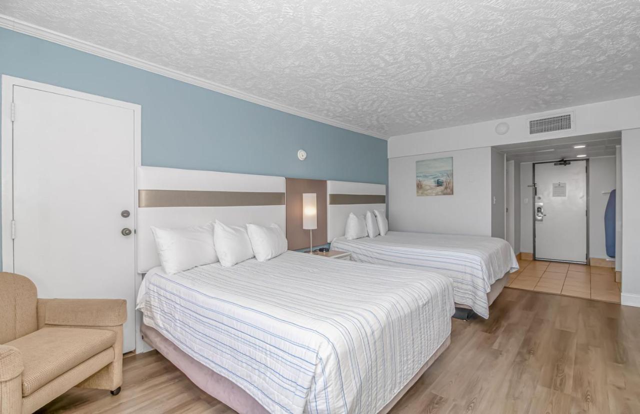 Ocean Reef - Direct Oceanfront - Nicely Updated! Perfect For 2-4 Guests! Unit 401 Holiday home *