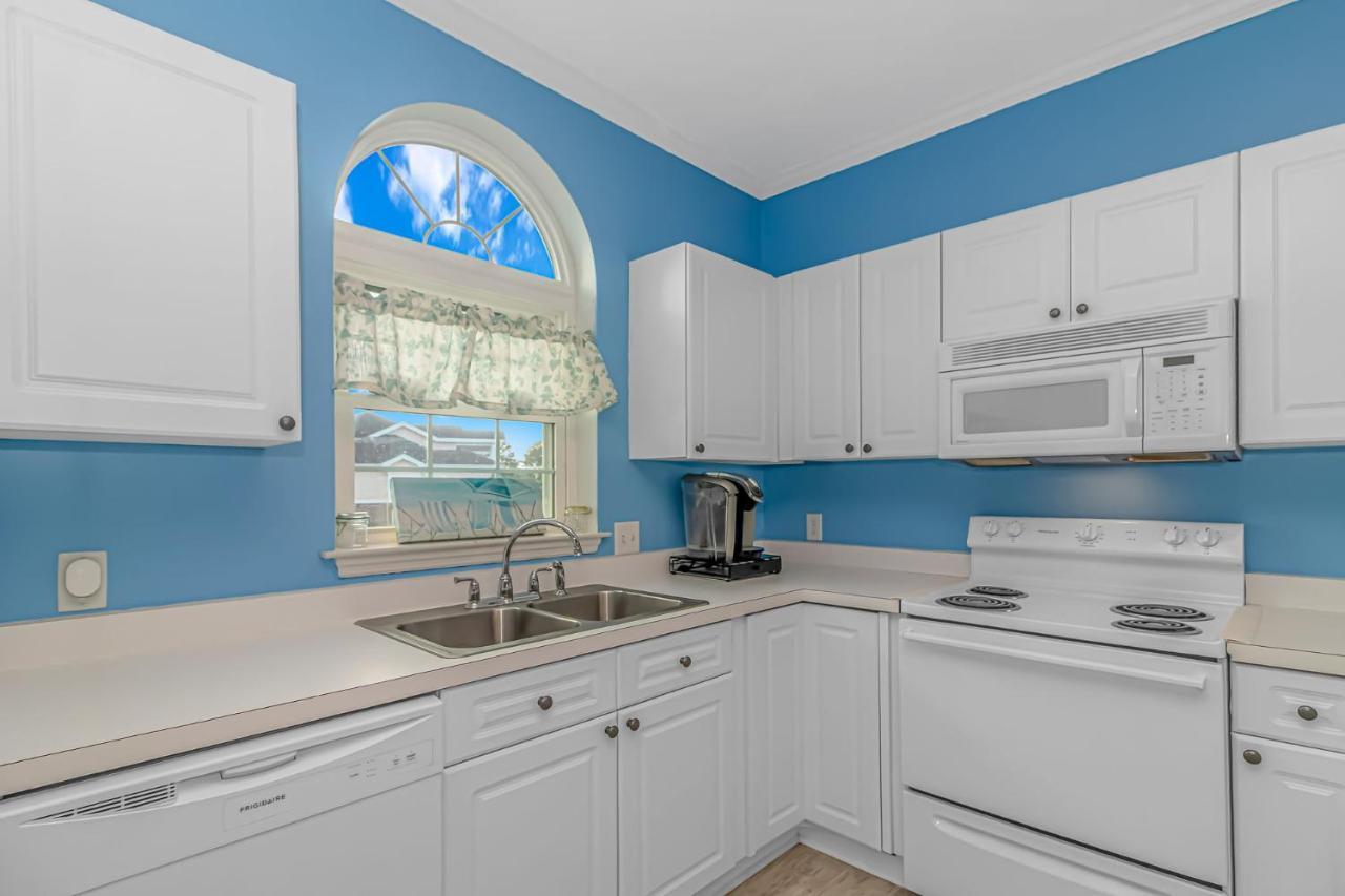 Spacious 2 Bed 2 Bath Golf Course - Perfect For 6-8 Guests! Magnolia North Unit 201 Holiday home *