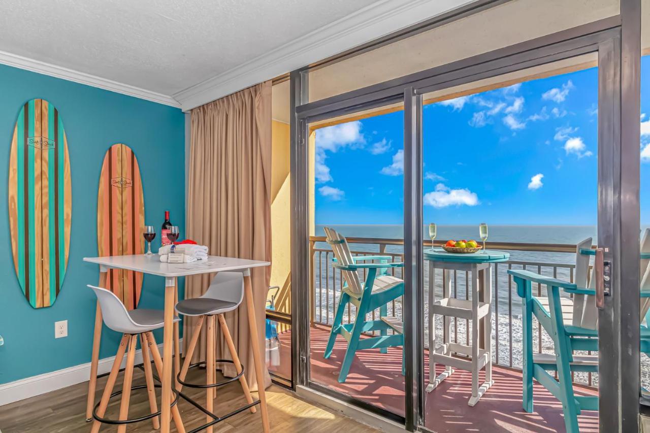 Immaculate Oceanfront King Suite! Completely Updated! - Caravelle 1414 - Sleeps 2-3 Guests! Myrtle Beach