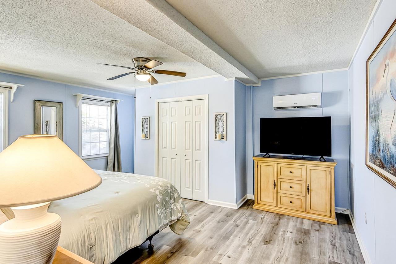 Apartment North Myrtle Getaway *