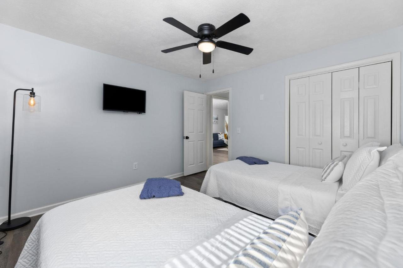 Fully Equipped 2br 2ba With King Bed In Heart Of Mb Holiday home *