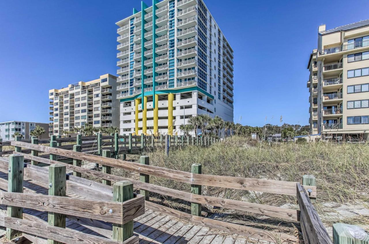 Apartment Chic North Beach Front! Myrtle Beach