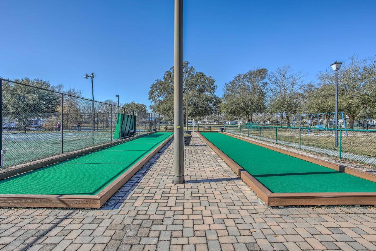 Murrells Inlet Escape With Private Pool And Grill Holiday home