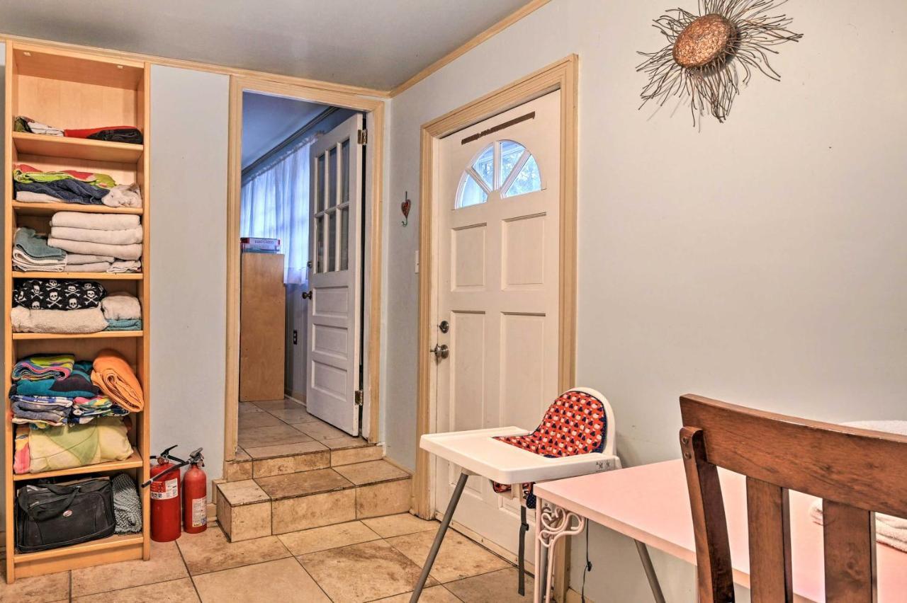 Holiday home Spacious Walk To And Entertainment!