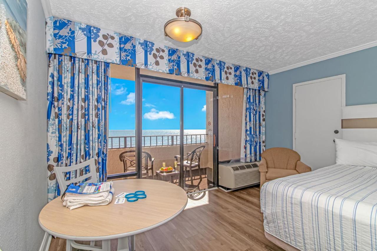 Ocean Reef - Direct Oceanfront - Nicely Updated! Perfect For 2-4 Guests! Unit 401 *