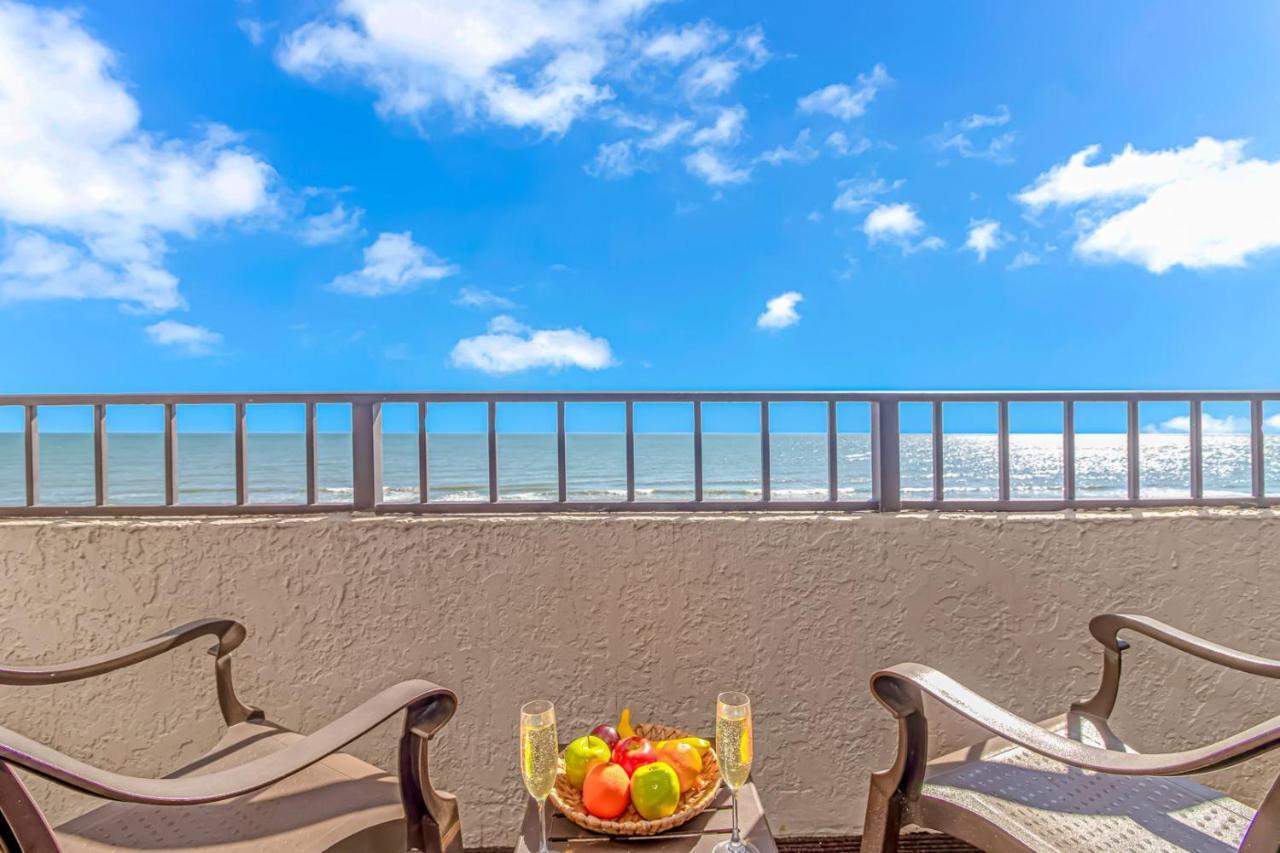 Ocean Reef - Direct Oceanfront - Nicely Updated! Perfect For 2-4 Guests! Unit 401 Holiday home