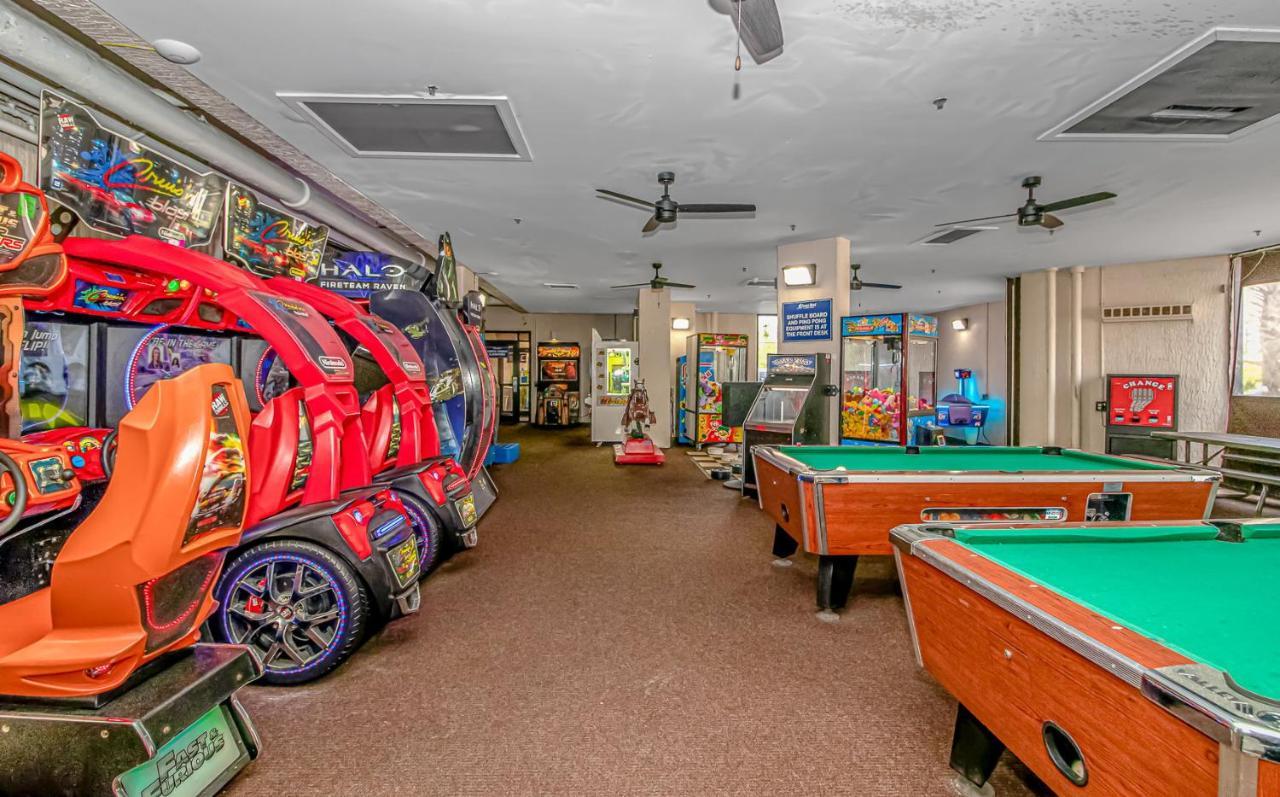 Ocean Reef - Direct Oceanfront - Nicely Updated! Perfect For 2-4 Guests! Unit 401 Holiday home *