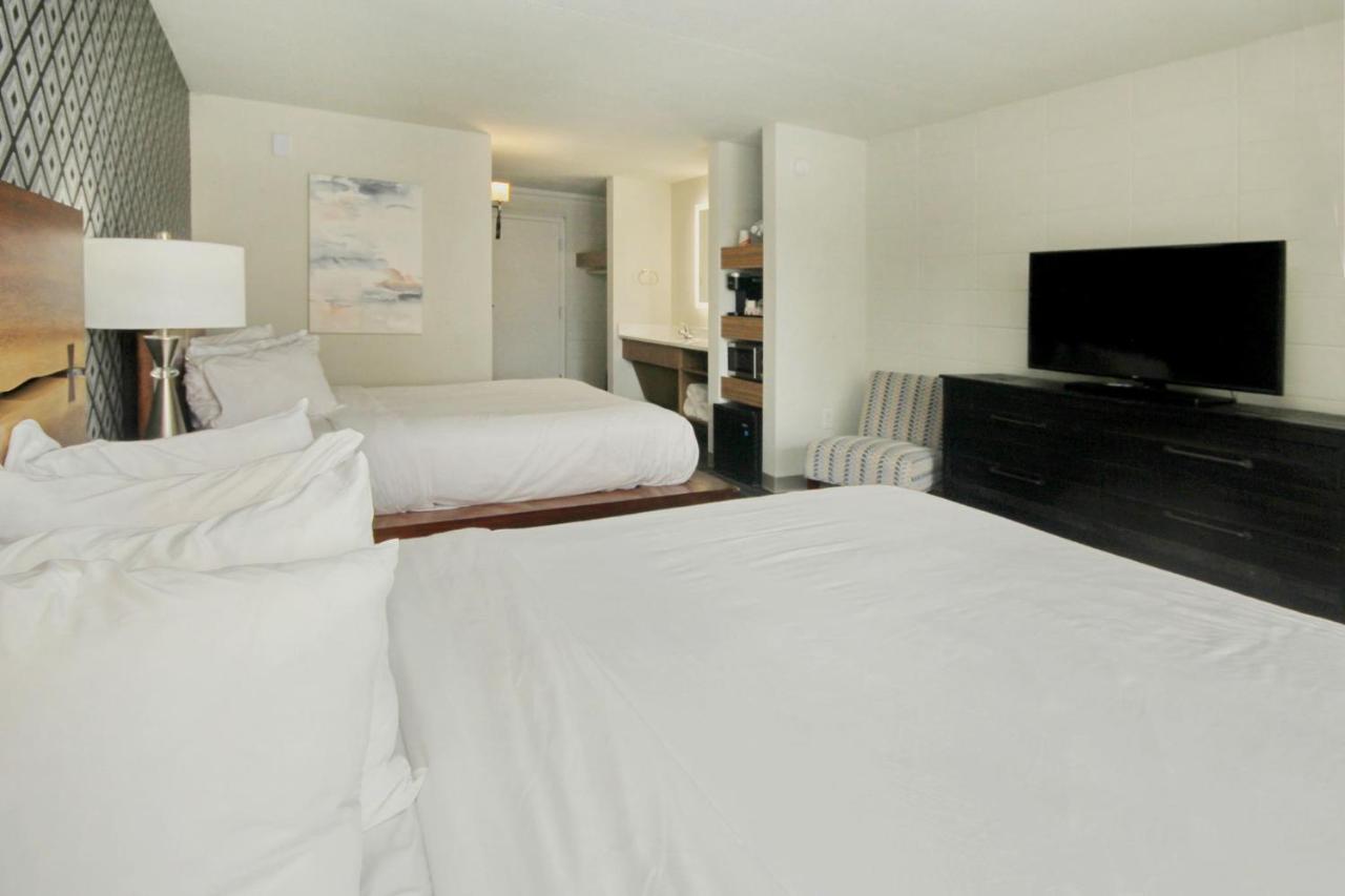 Shores 2* Myrtle Beach