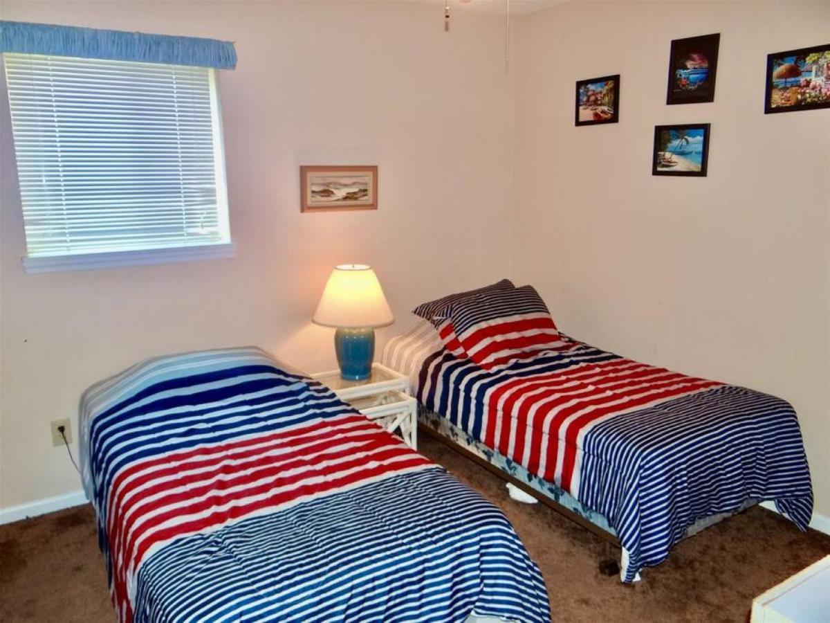 35s Golf Colony Ground Floor In Family Friendly Surfside Holiday home