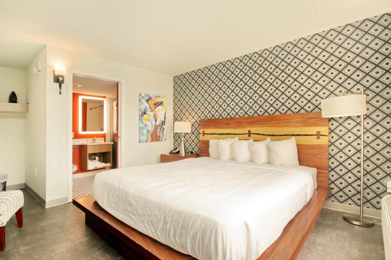 Hotel Shores 2*