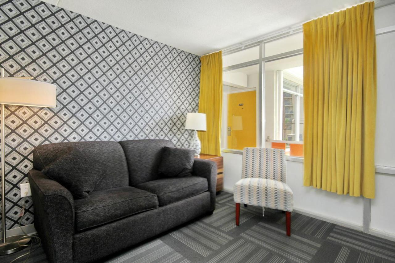 Hotel Shores 2*
